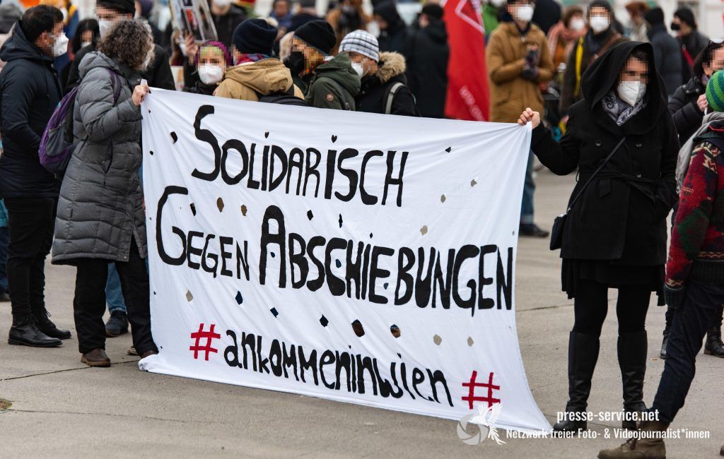 Wien: Demonstration gegen Abschiebungen nach Afghanistan (21.02.2021)