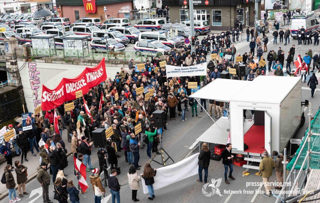 Wien: Rechtsextreme Kundgebung gegen „Drag Queen Story Hour“ (16.04.2023)