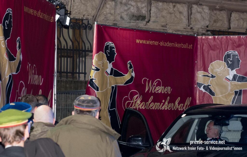 Wien: Rechtsextremer Akademikerball und Gegenprotest (20.02.2026)